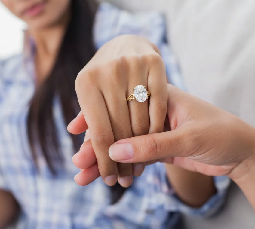 1.30 Ct Oval Lab-Grown Diamond Ring – 14K Gold